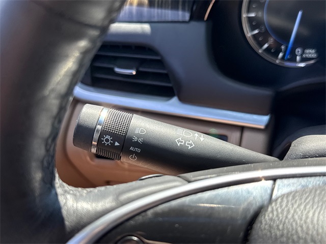 2018 Cadillac XTS Platinum photo 16