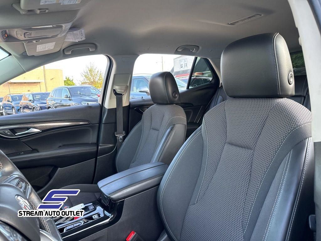 2022 Buick Envision Preferred photo 16