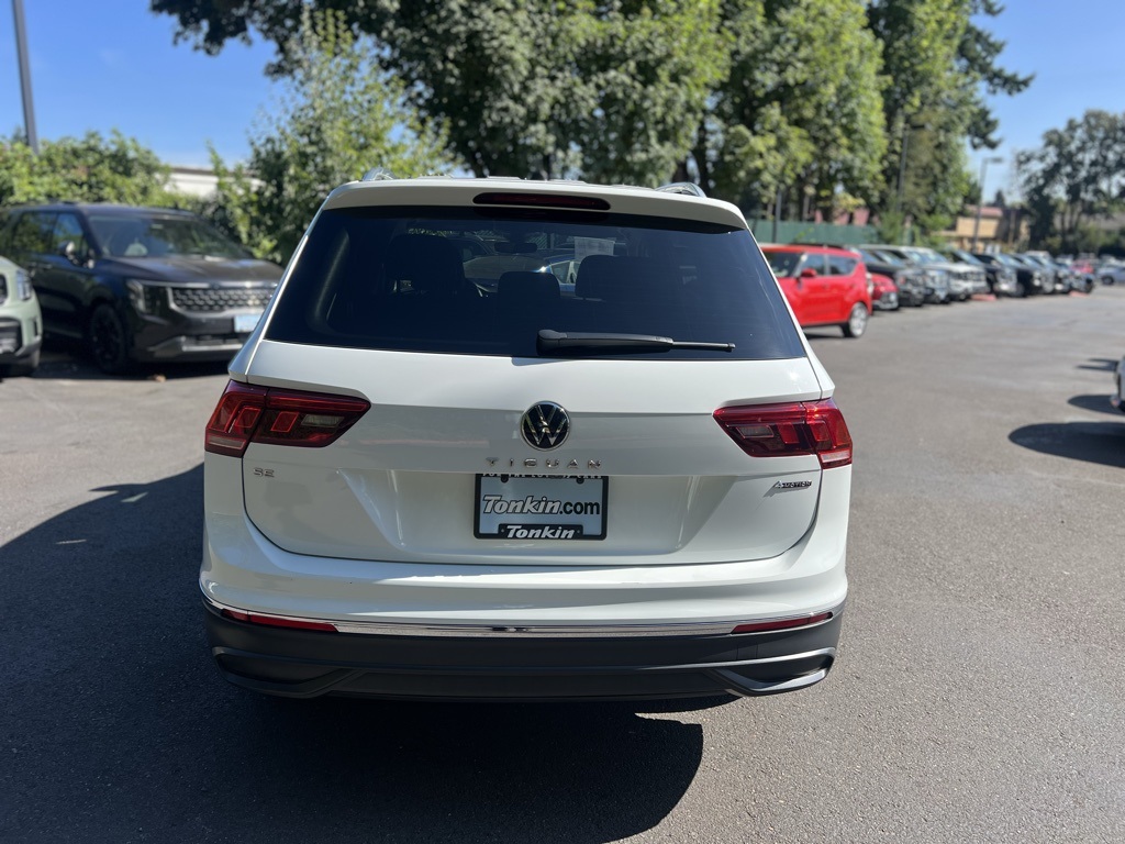 2022 Volkswagen Tiguan SE photo 3