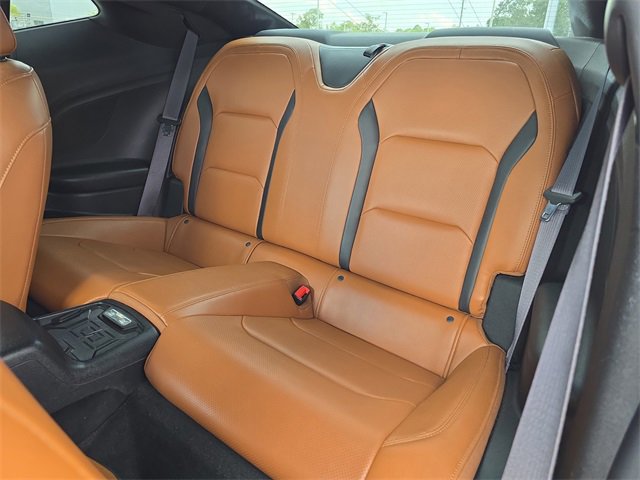2017 Chevrolet Camaro 2LT photo 11