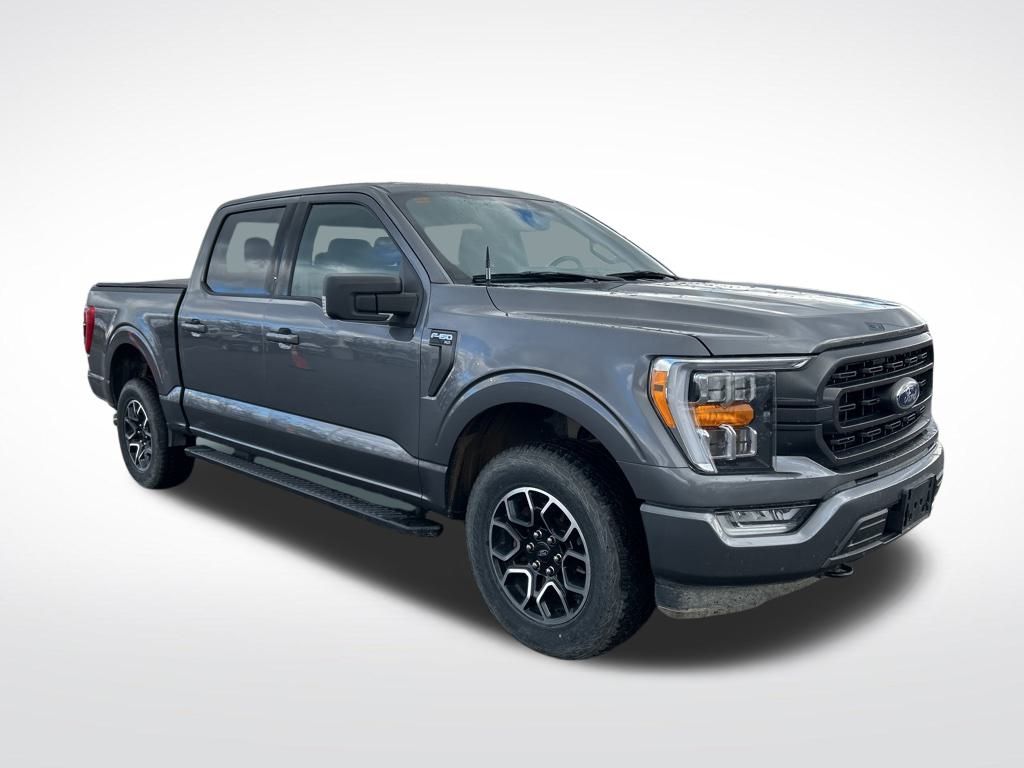 2021 Ford F-150 XLT photo 2