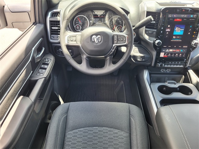2025 Ram 3500 Big Horn photo 9