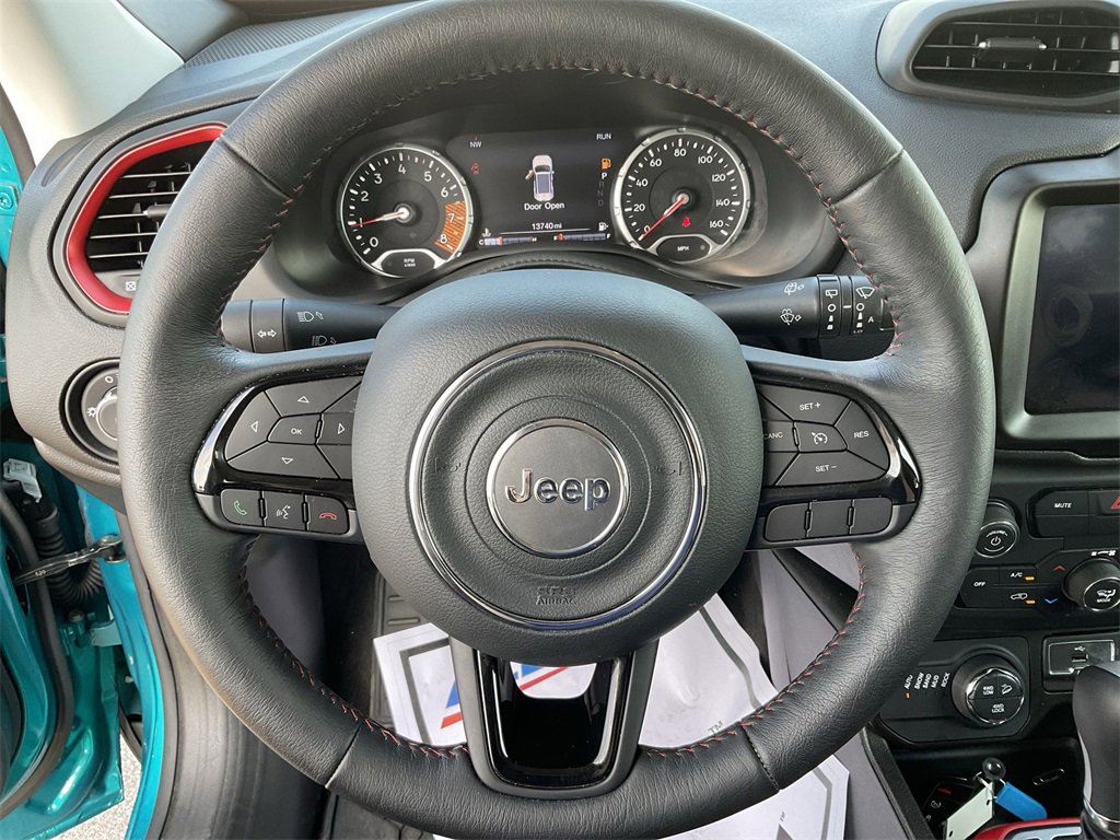 2022 Jeep Renegade Trailhawk photo 11