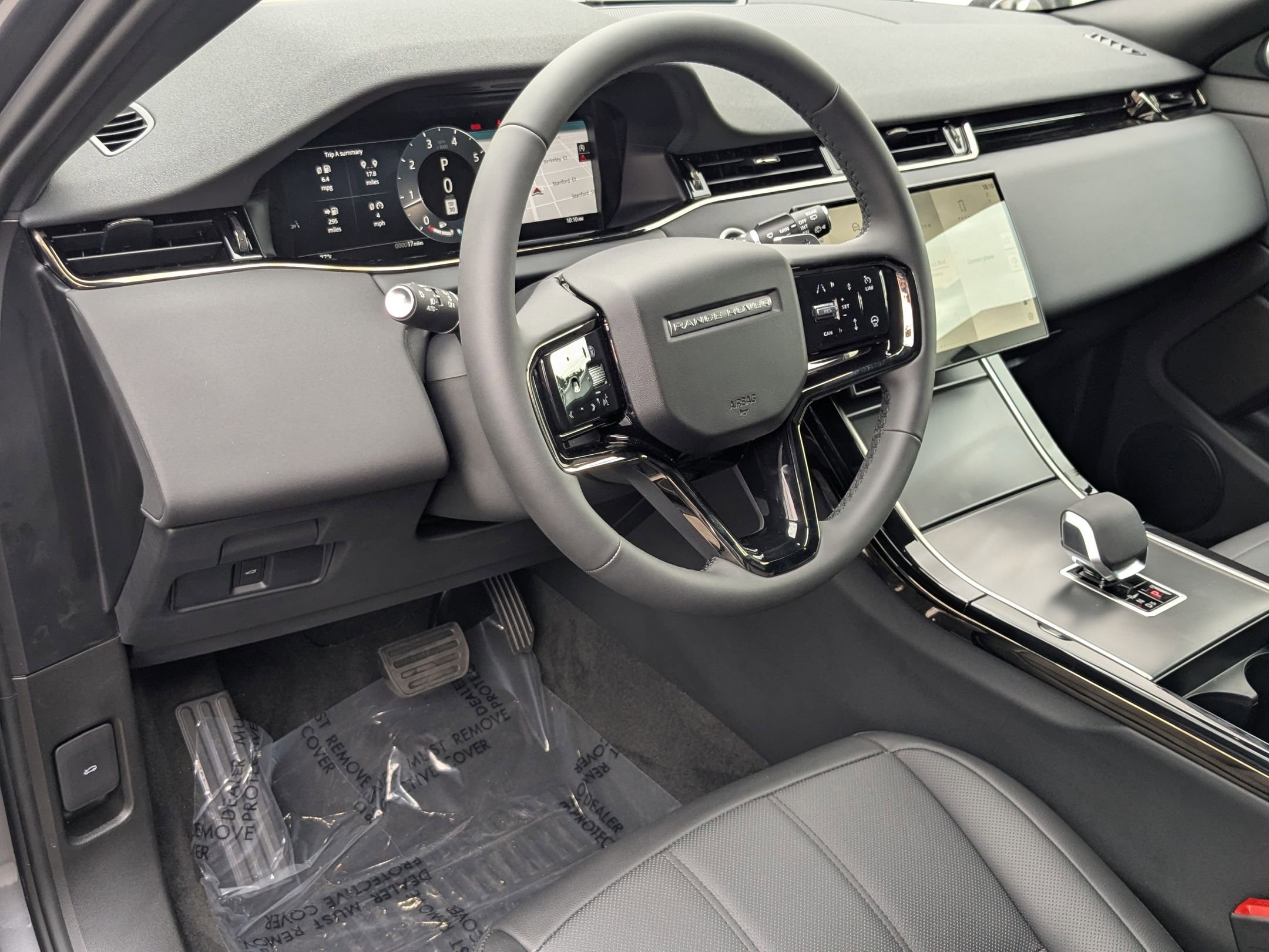 2026 Land Rover Range Rover Evoque S photo 3