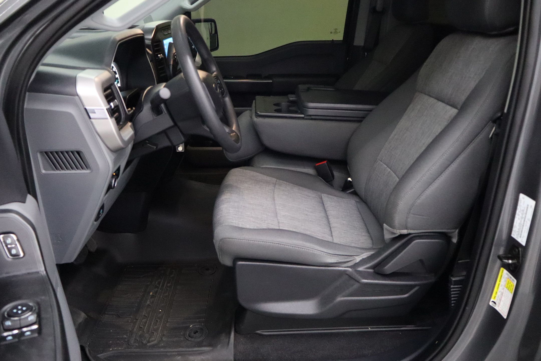 2023 Ford F-150 XL photo 14