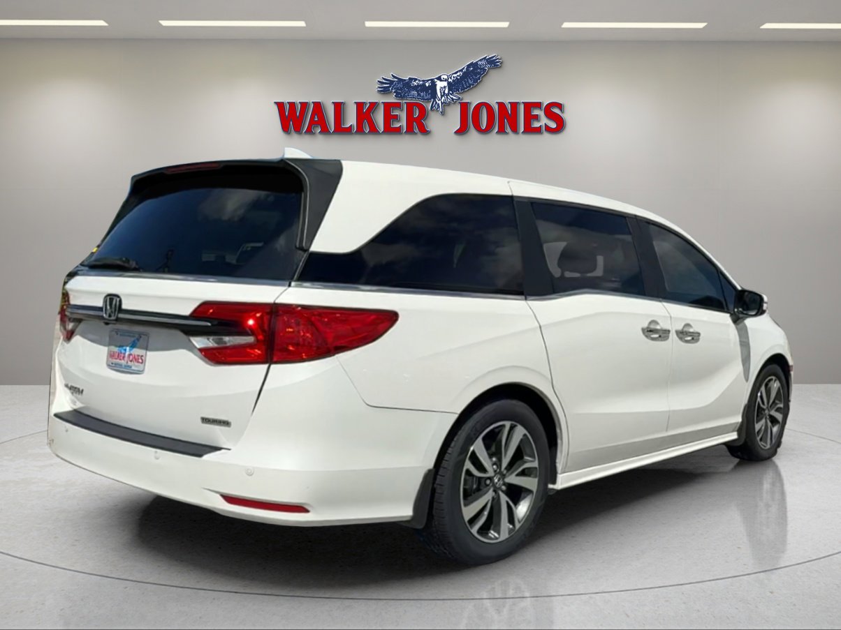 2023 Honda Odyssey Touring photo 7