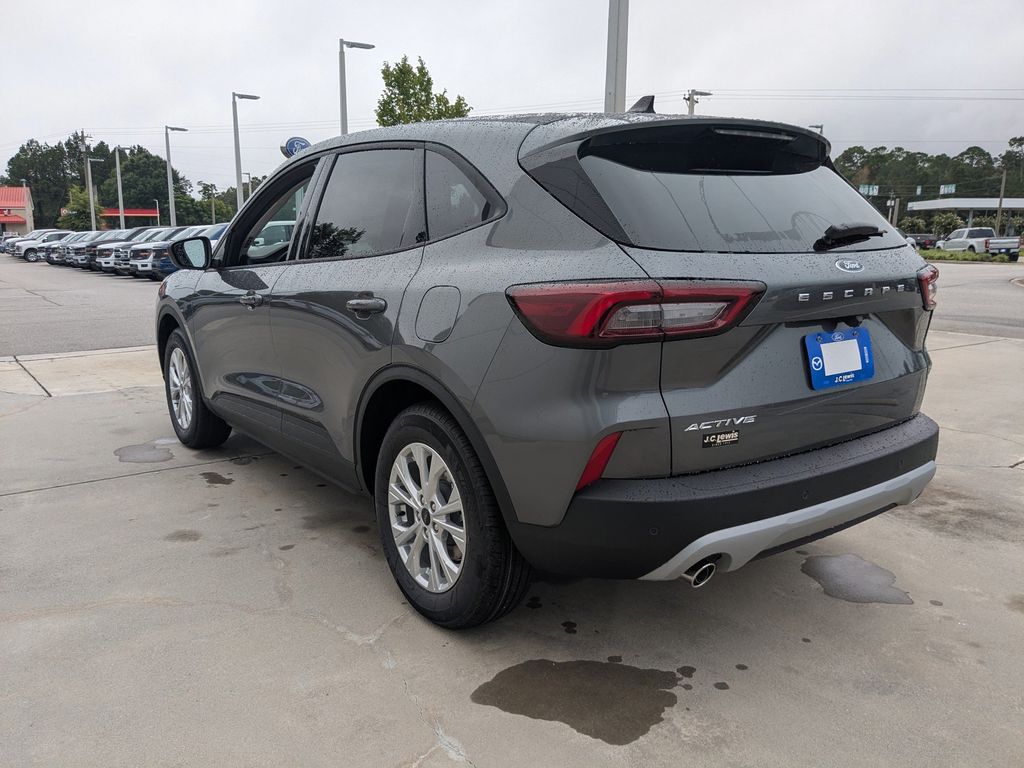 2025 Ford Escape Active photo 3