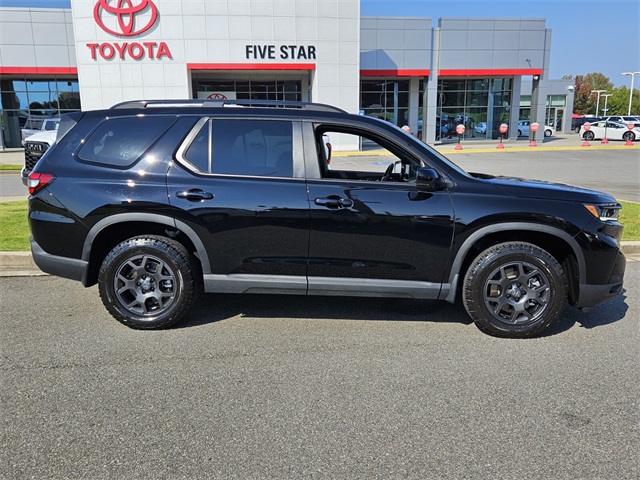2025 Honda Pilot TrailSport photo 16