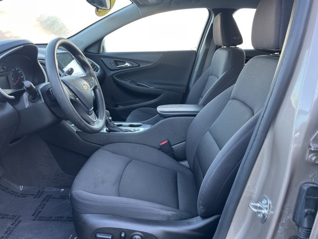 2023 Chevrolet Malibu 1LT photo 6