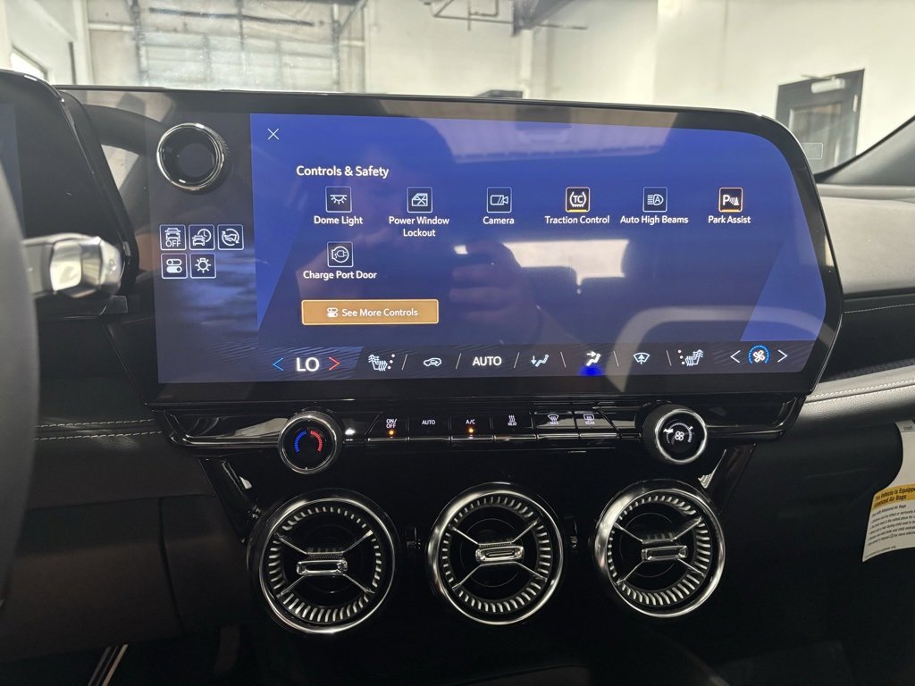 2025 Chevrolet Blazer EV photo 18
