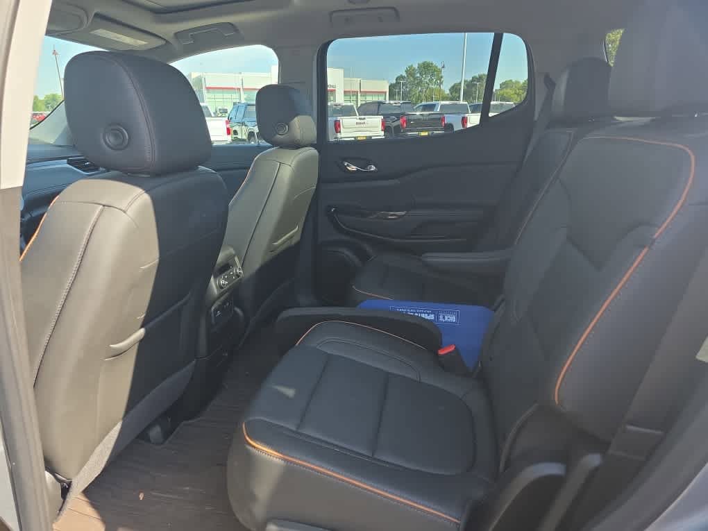 2023 Gmc Acadia AT4 photo 4