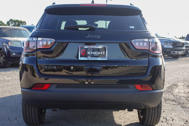 2025 Jeep Compass North Edition Latitude photo 3
