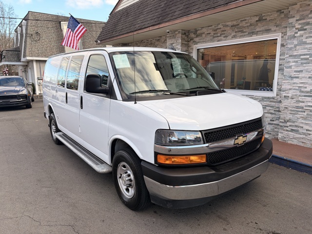 2024 Chevrolet Express 2500 Work Van photo 3