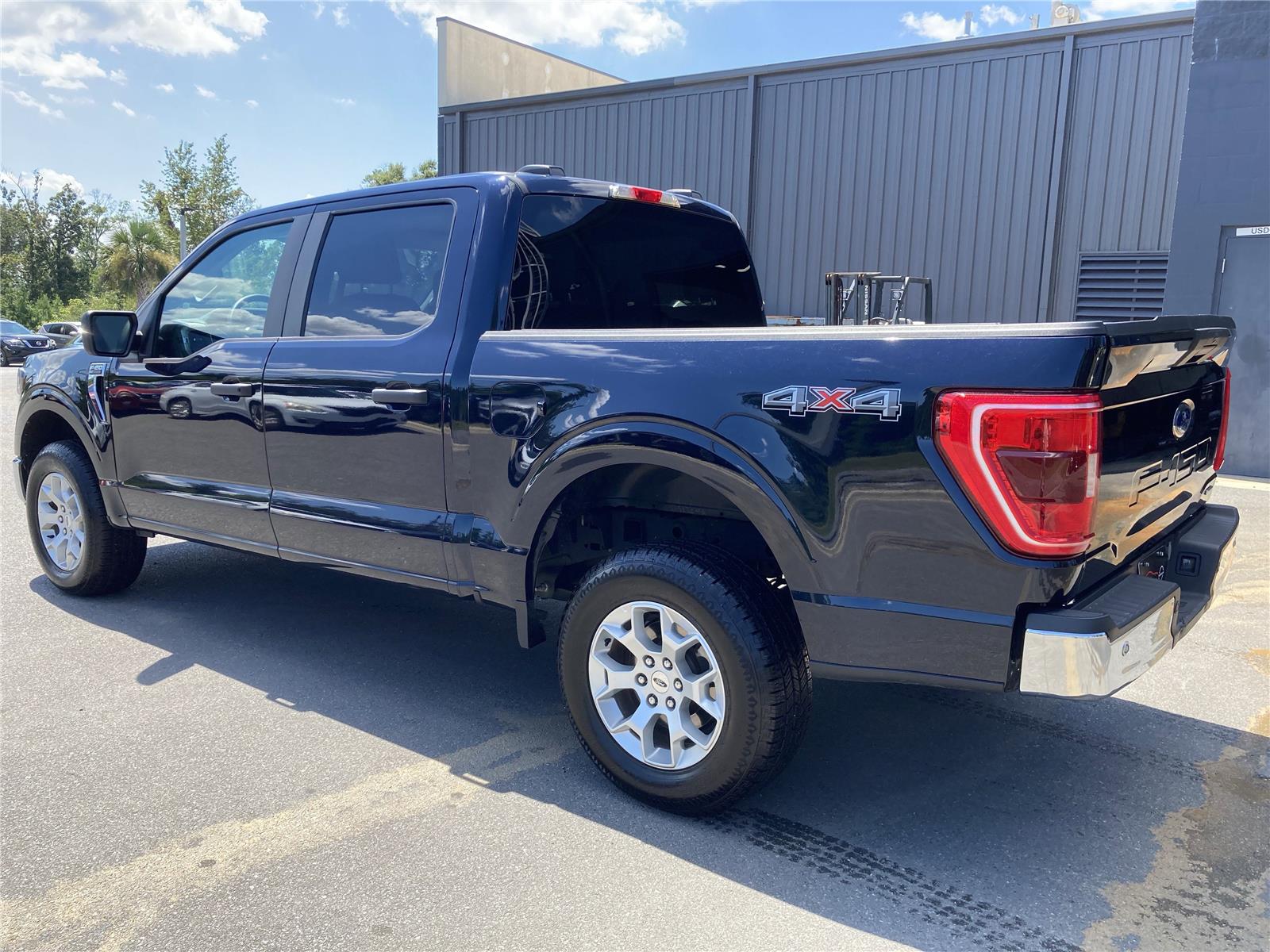 2023 Ford F-150 XLT photo 5