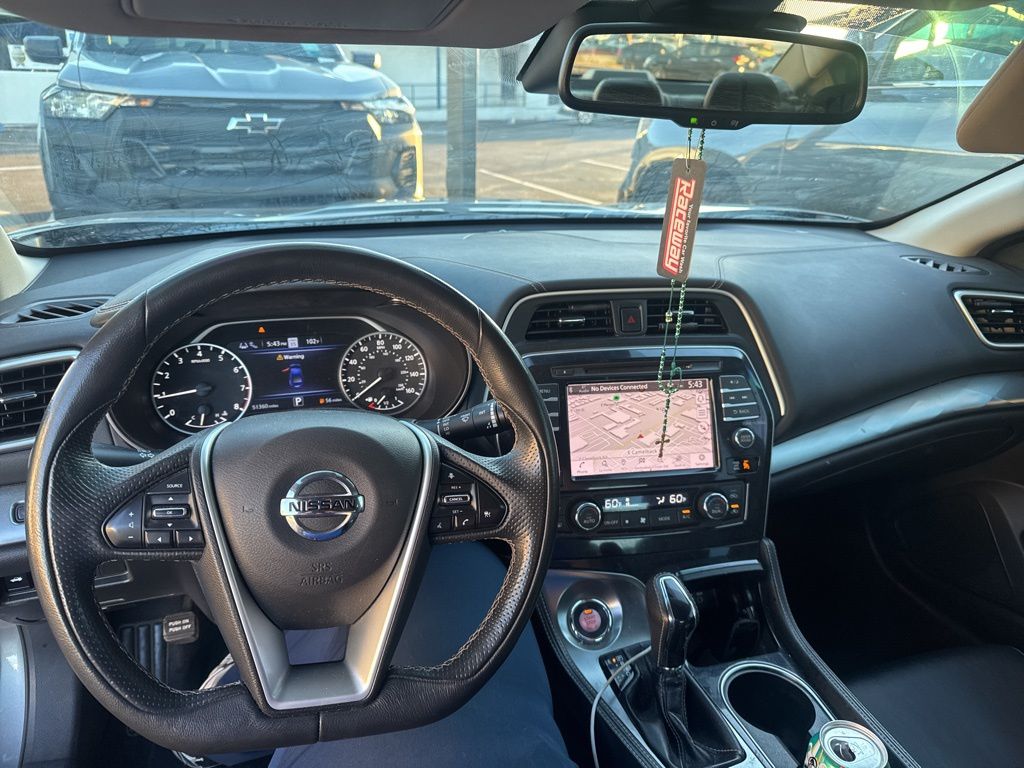 2021 Nissan Maxima SV photo 9