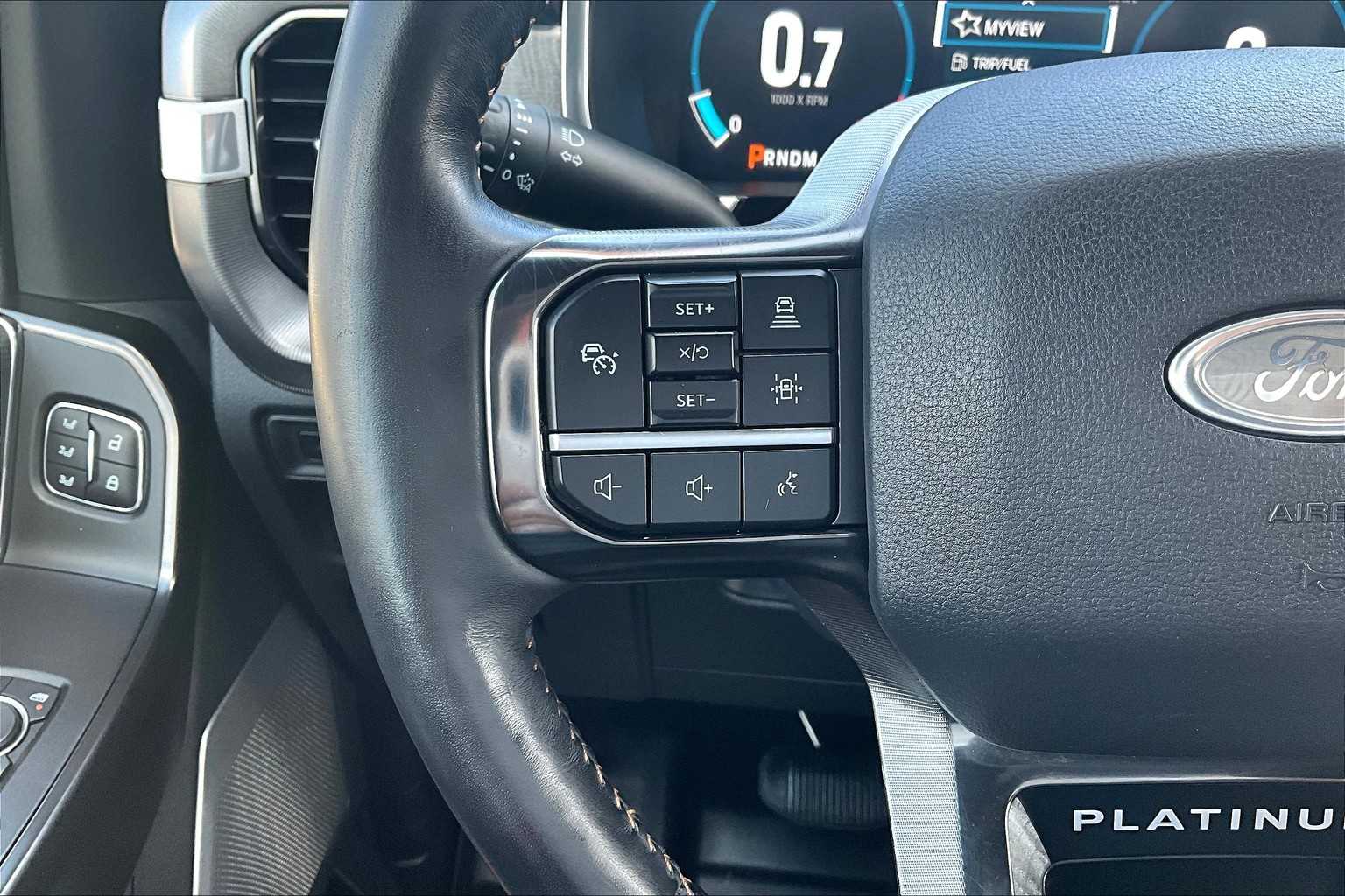 2021 Ford F-150 Platinum photo 23
