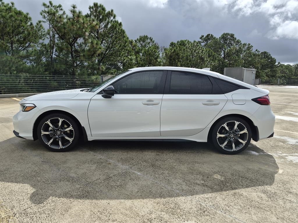 2026 Honda Civic Hatchback Hybrid Sport photo 3