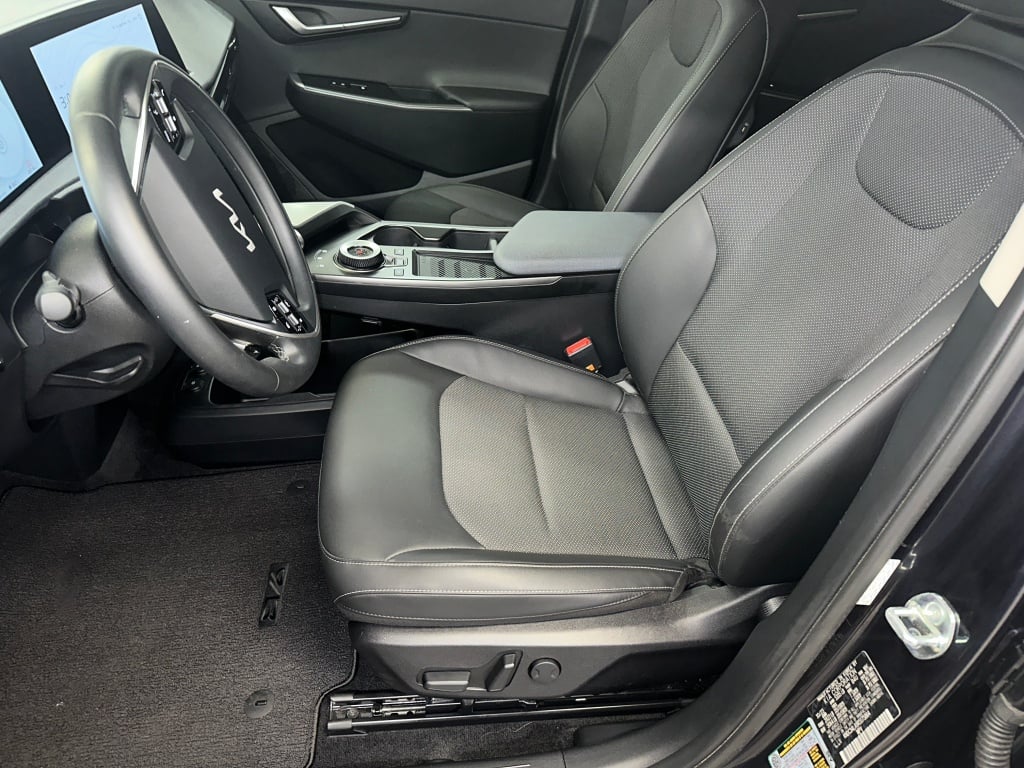 Certified 2024 Kia EV6 Light L/R with VIN KNDC34LA9R5175864 for sale in Youngstown, OH