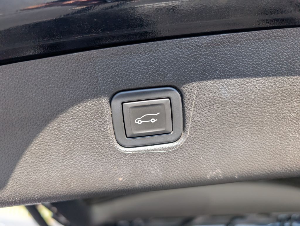 2021 Chevrolet Blazer 2LT photo 8