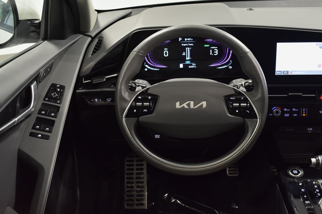 2023 Kia Niro SX Touring photo 12