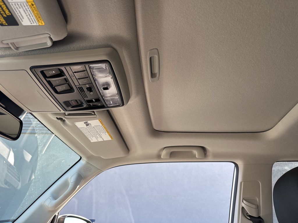 2020 Toyota 4Runner SR5 Premium photo 13