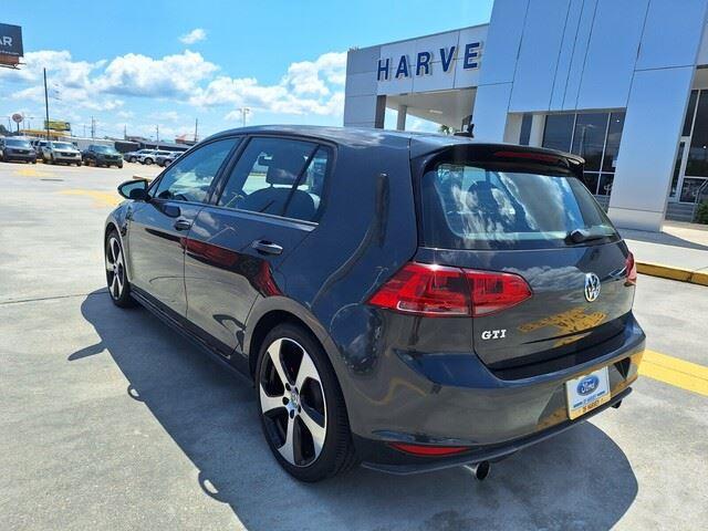 2017 Volkswagen Golf GTI S photo 3