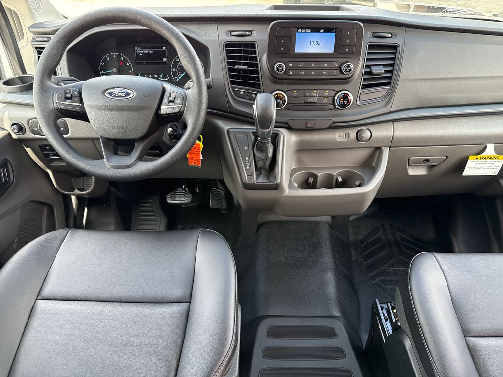 2025 Ford Transit photo 4