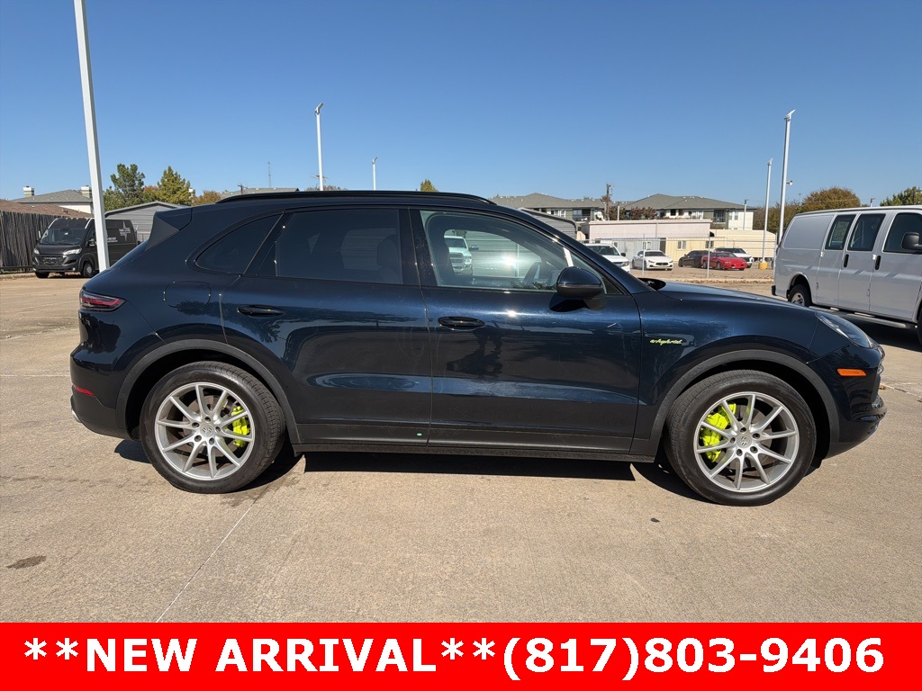 2022 Porsche Cayenne E-Hybrid Base photo 4