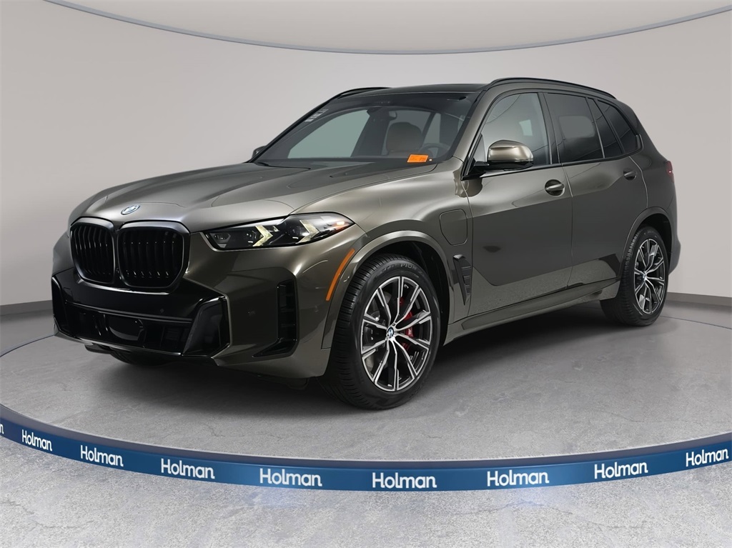2026 BMW X5 50e's photo
