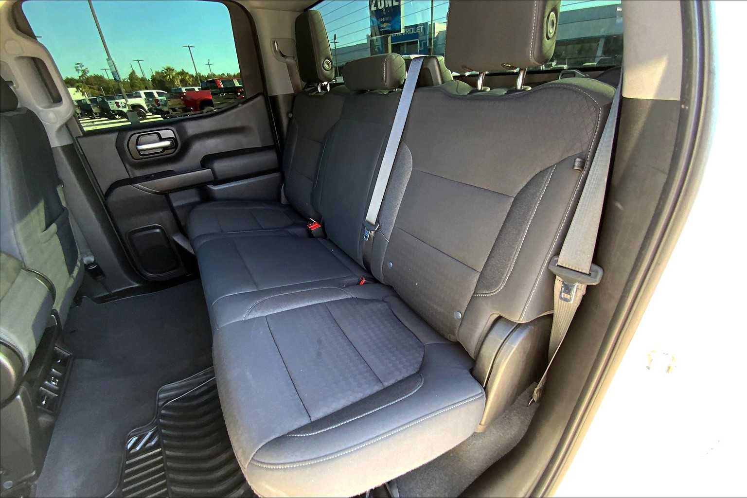 2020 Chevrolet Silverado 1500 LT photo 19