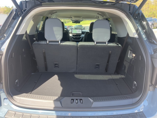 2025 Ford Explorer photo 20