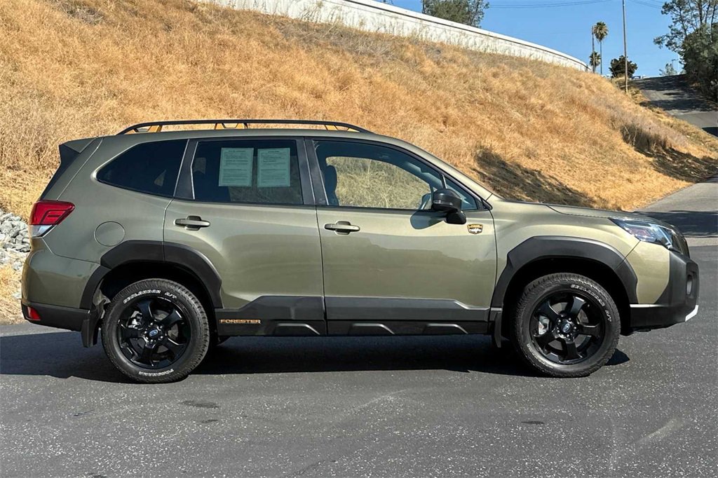 2022 Subaru Forester Wilderness photo 3