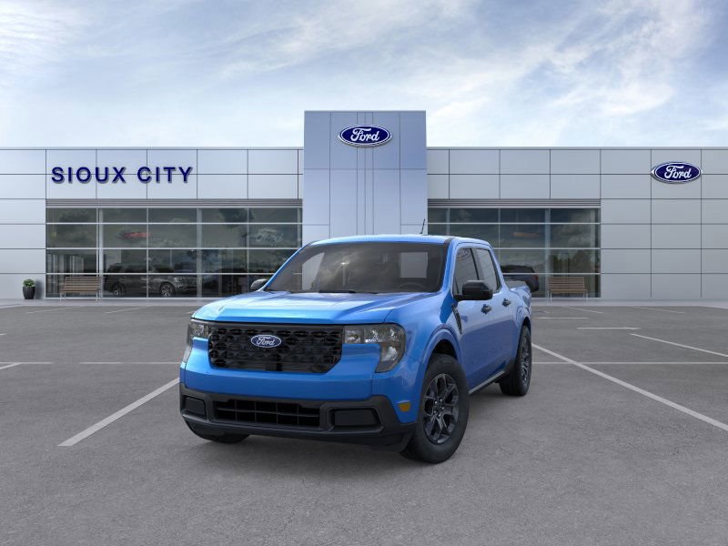 2025 Ford Maverick XLT photo 2