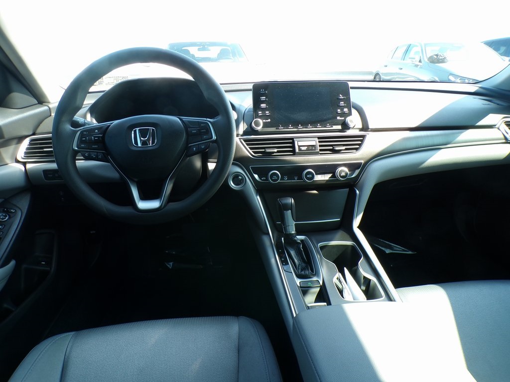 2019 Honda Accord LX photo 11