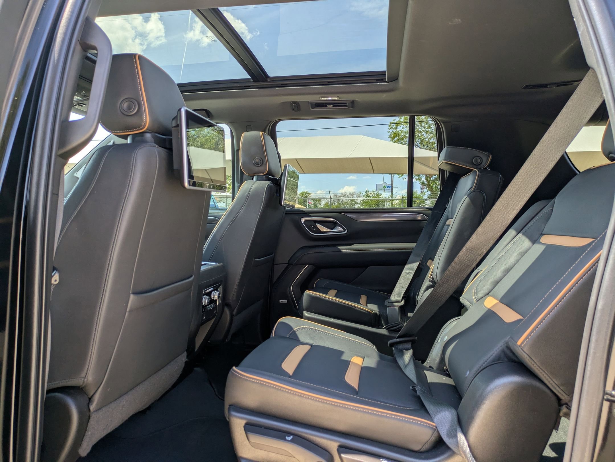 2023 Gmc Yukon XL AT4 photo 15