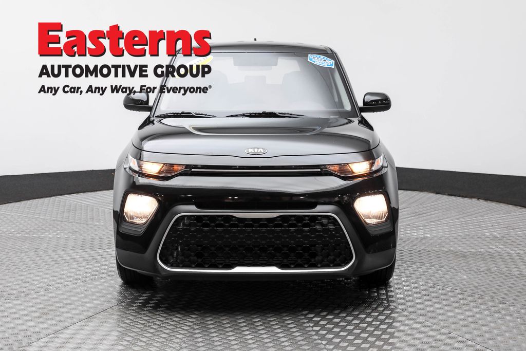 2021 Kia Soul LX photo 2