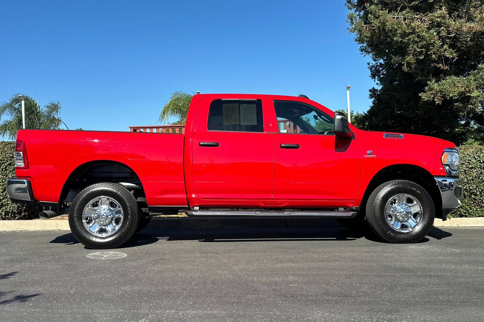 2024 Ram 2500 Tradesman photo 3
