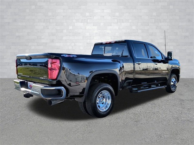 2026 Chevrolet Silverado 3500HD LTZ photo 4