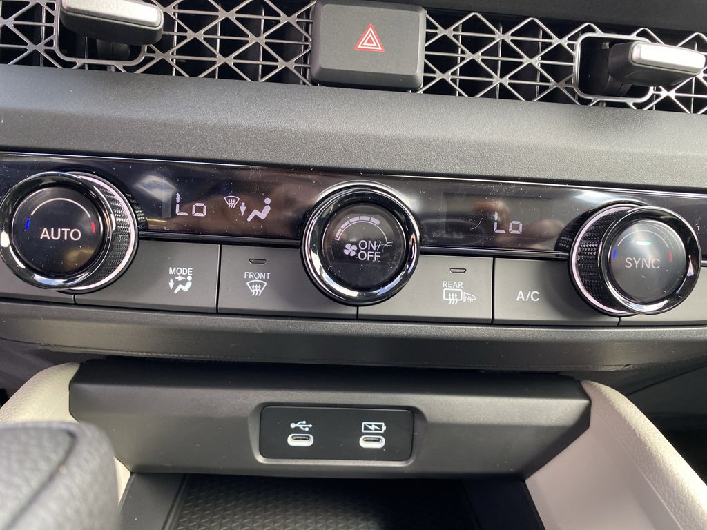 2025 Honda Accord SE photo 17