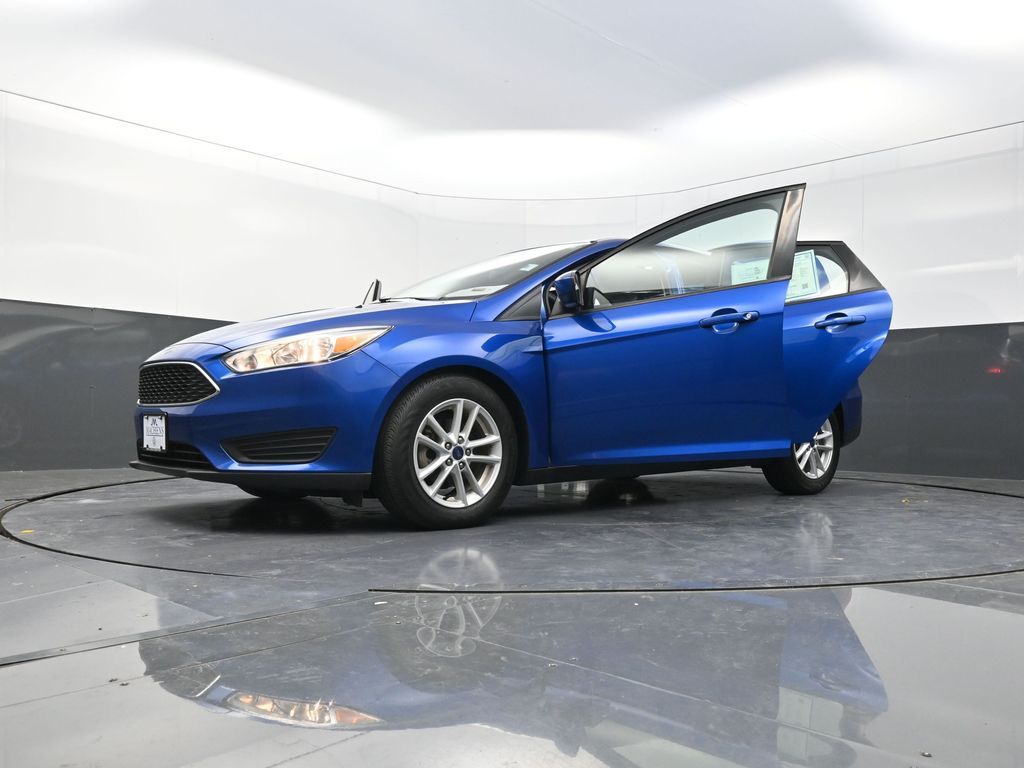 2018 Ford Focus SE photo 27