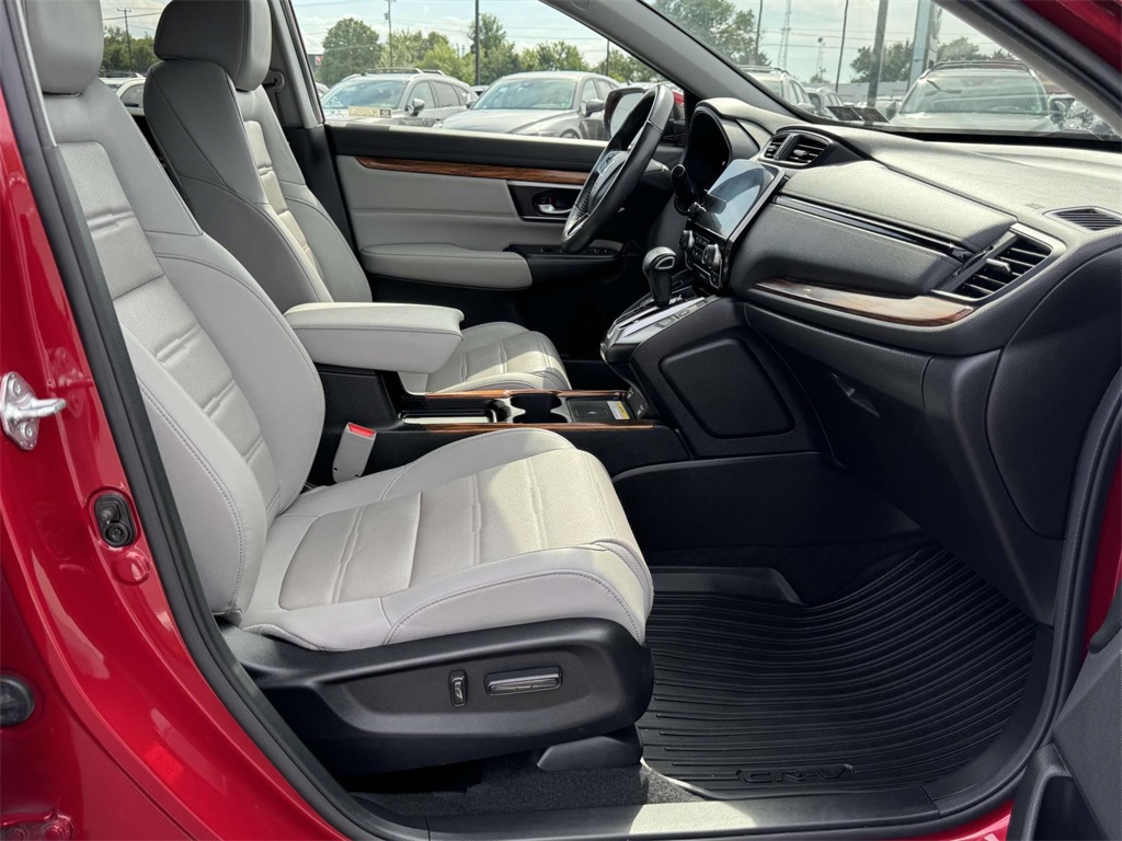 2021 Honda CR-V Touring photo 16