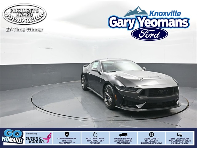 2026 Ford Mustang Dark Horse's photo