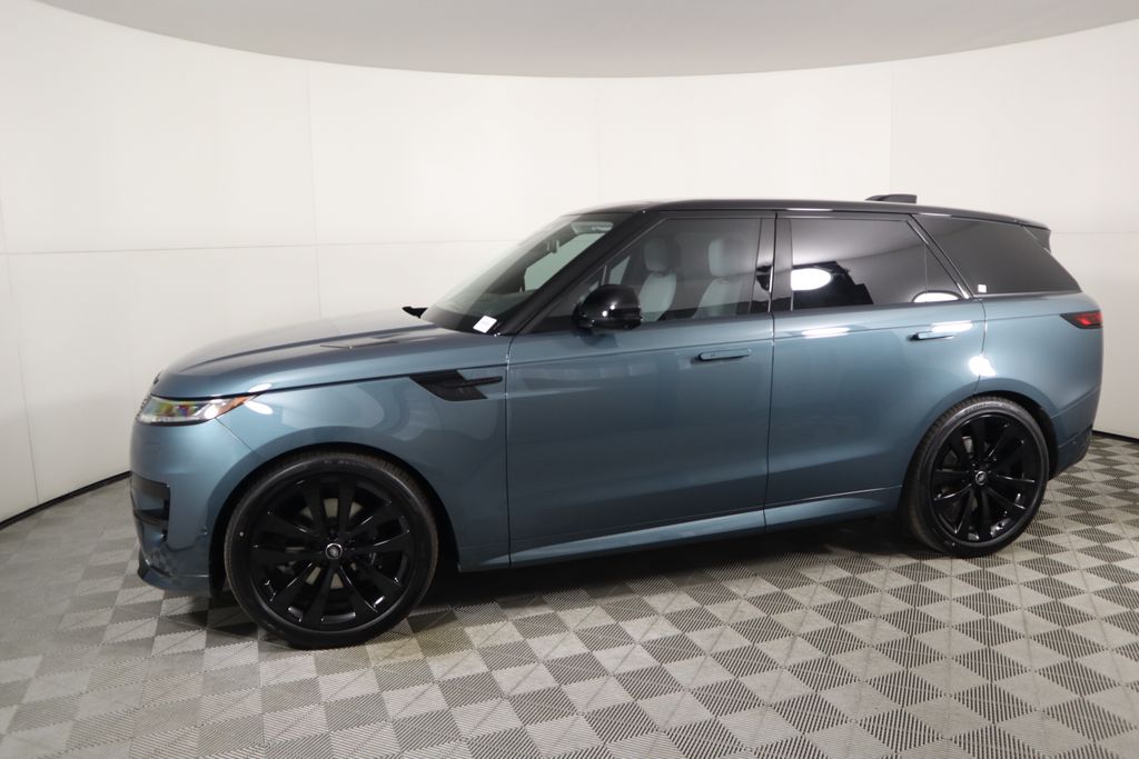 2025 Land Rover Range Rover Sport SE photo 8