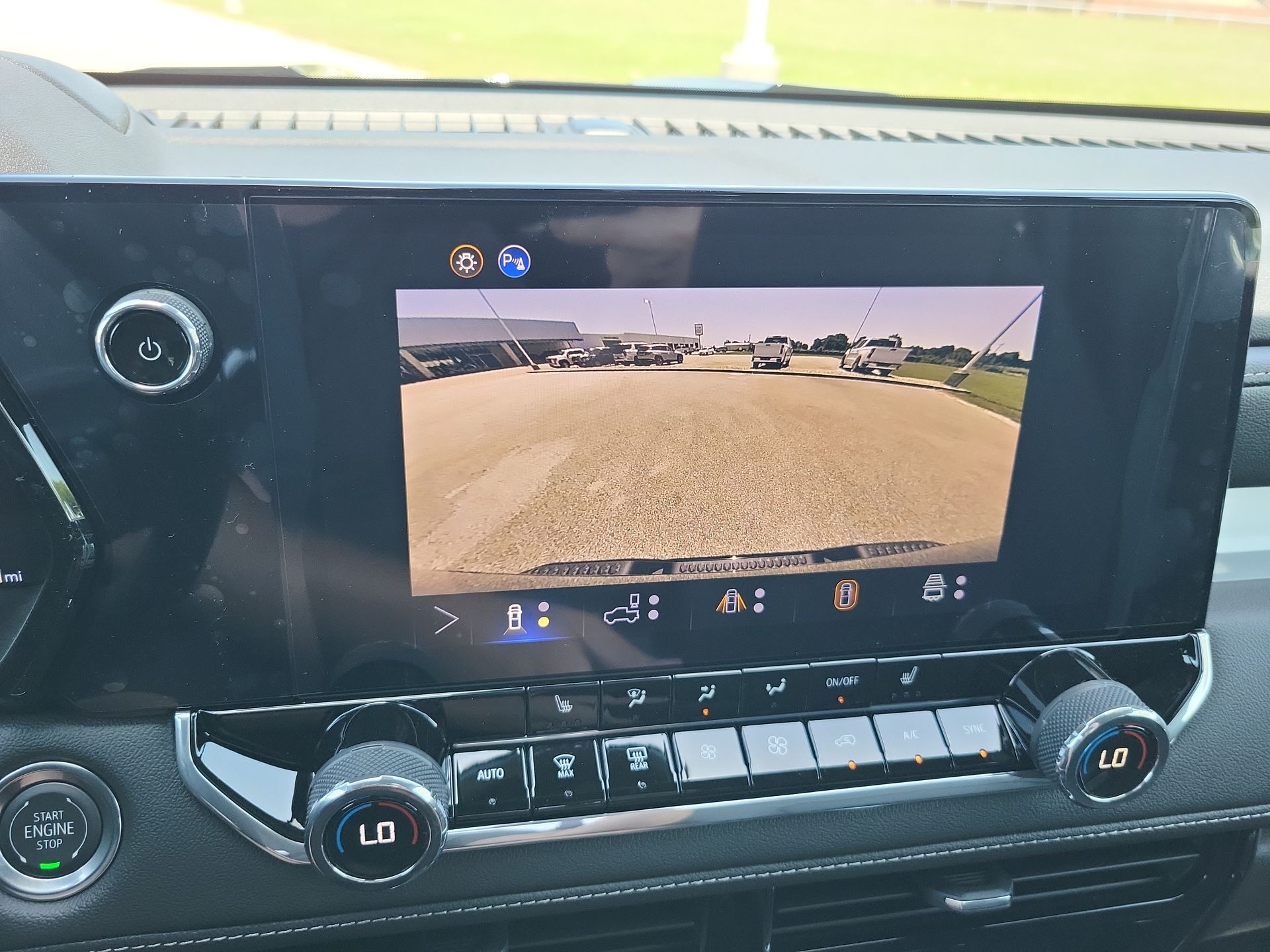 2026 Chevrolet Colorado LT photo 13