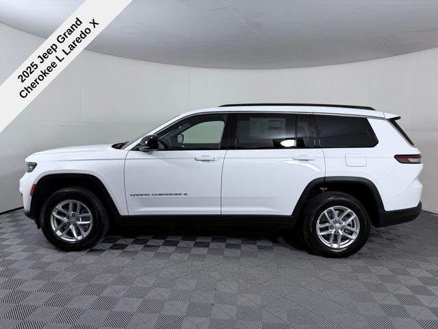 2025 Jeep Grand Cherokee Laredo X photo 5