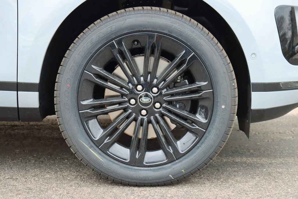 2026 LAND ROVER RANGE ROVER EVOQUE - Image 8