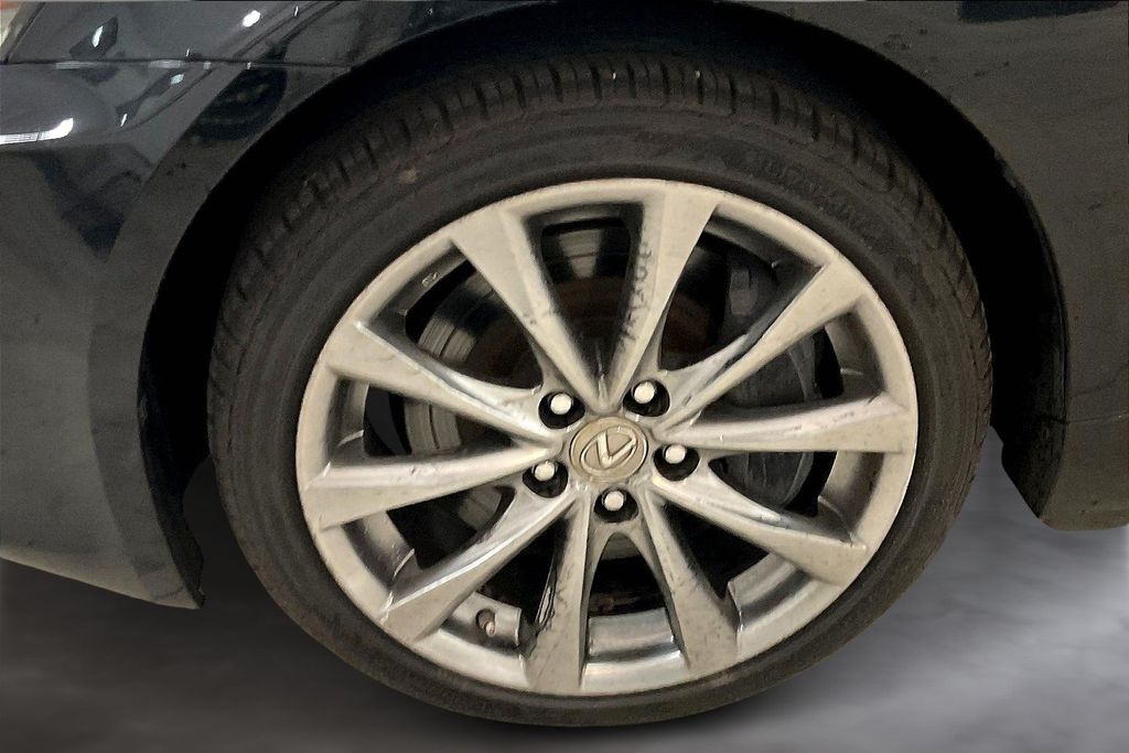 2014 Lexus IS 350C photo 7