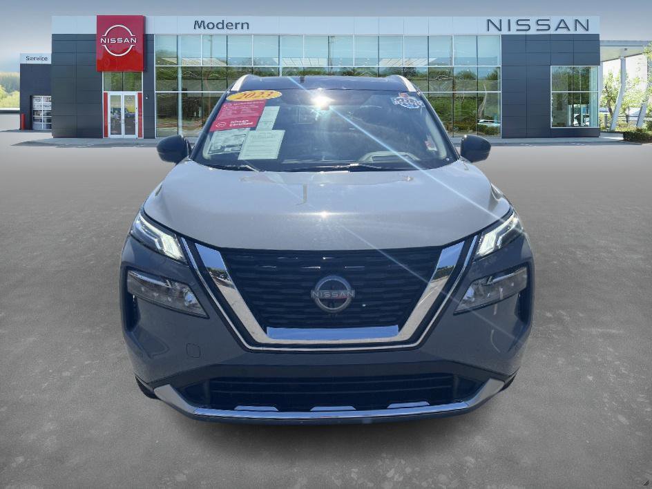 2023 Nissan Rogue Platinum photo 2