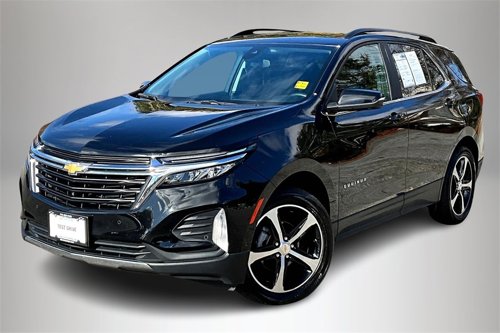 2022 Chevrolet Equinox LT photo 2