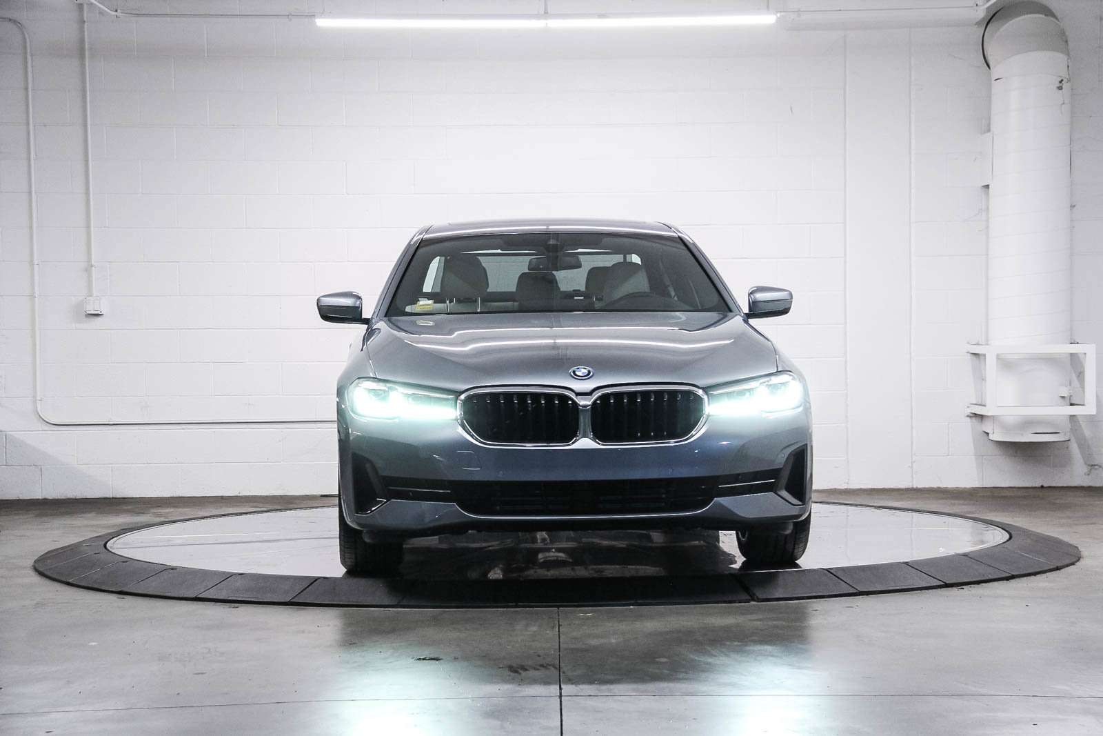 2022 Bmw 530e photo 2